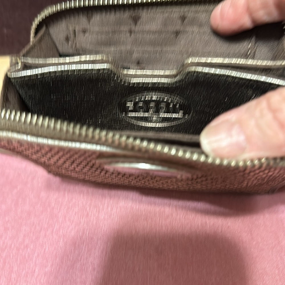 Fossil Wallet - Picture 3 of 8